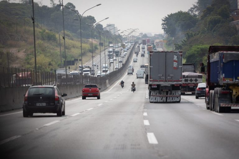 Usuários que trafegam pelas rodovias concedidas do Estado contam com uma rede de mais de 236 ambulâncias, 325 guinchos e 223 postos e bases de Serviço de Atendimento ao Usuário (SAU). Foto: Governo de SP