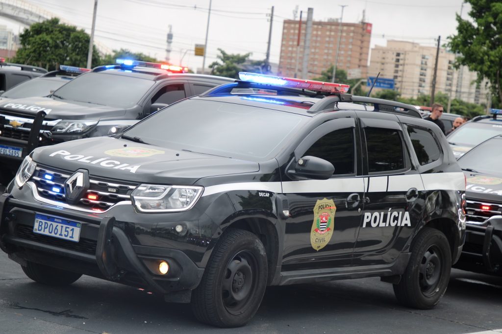Viatura da Polícia Civil