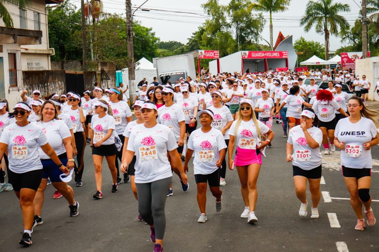 Corrida de rua feminina