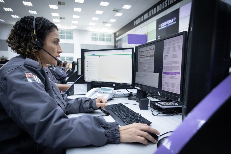 Cabine Lilás Copom PM