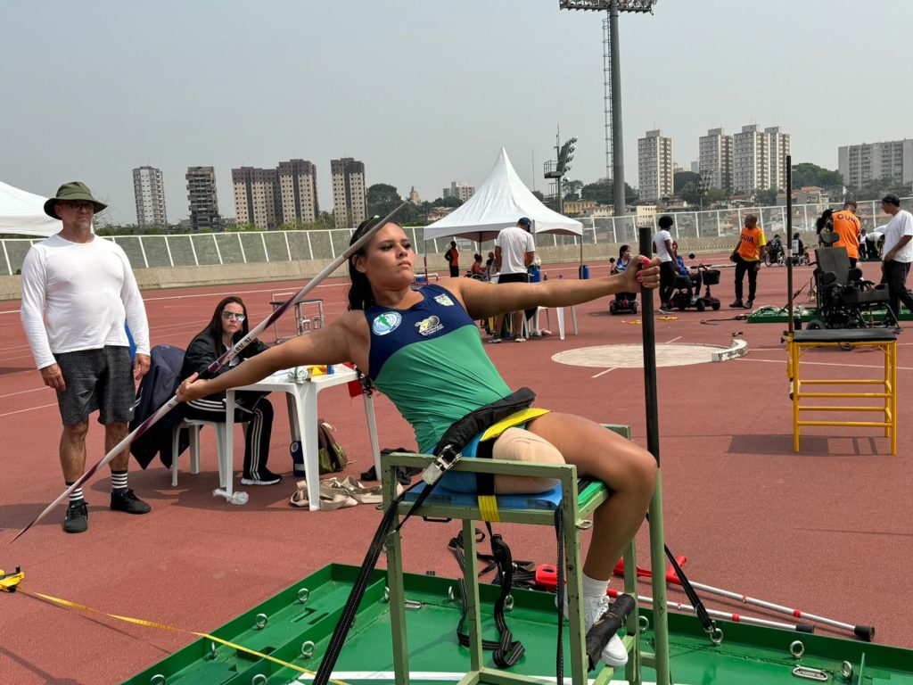 Samara achou no esporte uma forma de se encontrar