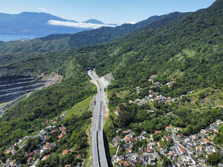 Decreto garante maior autonomia administrativa e financeira a agências reguladoras, reforça estabilidade dos diretores e moderniza a fiscalização de serviços concedidos