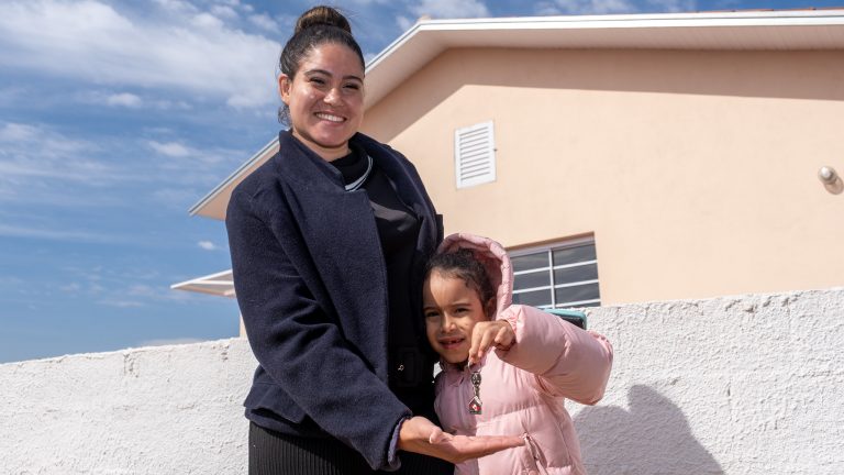 Entrega de moradia CDHU