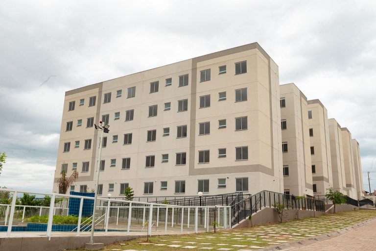 Entrega de moradias em Bauru