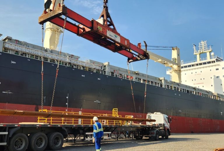 Trilhos da expansão da Linha 2-Verde chegam ao Porto de Santos