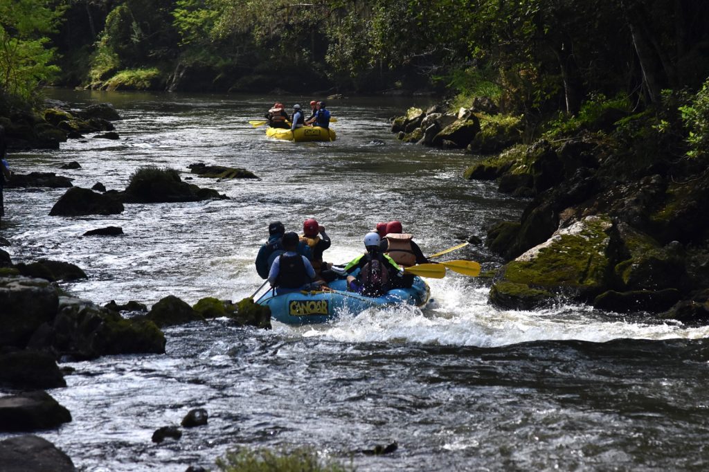 Rafting no Rio Juquiá, na altura de Juquitiba (foto: Paulo Preto)